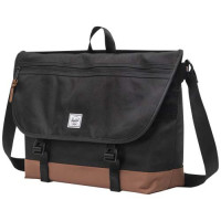12075790f Herschel Cove torba listonoszka z recyklingu o pojemności 22,5 l